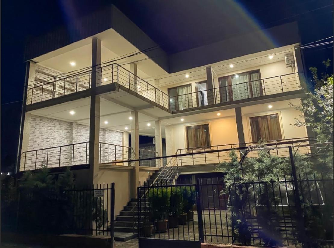Hotel Charli كوبوليتي المظهر الخارجي الصورة