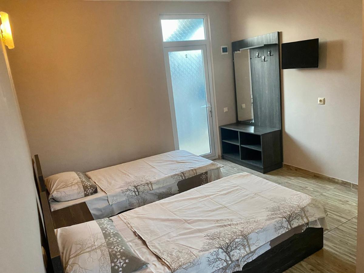 Hotel Charli كوبوليتي المظهر الخارجي الصورة